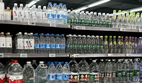 混得 最失敗 的瓶裝水,花60億打廣告虧了40億,無奈潰敗離場(chǎng) 許家印 礦泉水 恒大冰泉 農(nóng)夫山泉 網(wǎng)易訂閱